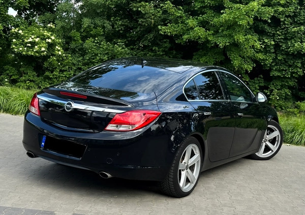 Opel Insignia cena 30700 przebieg: 180000, rok produkcji 2009 z Zwoleń małe 232